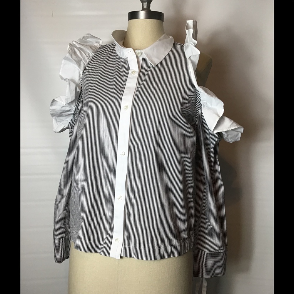 Bp striped women’s ruffled cold shoulder blouse size Medium